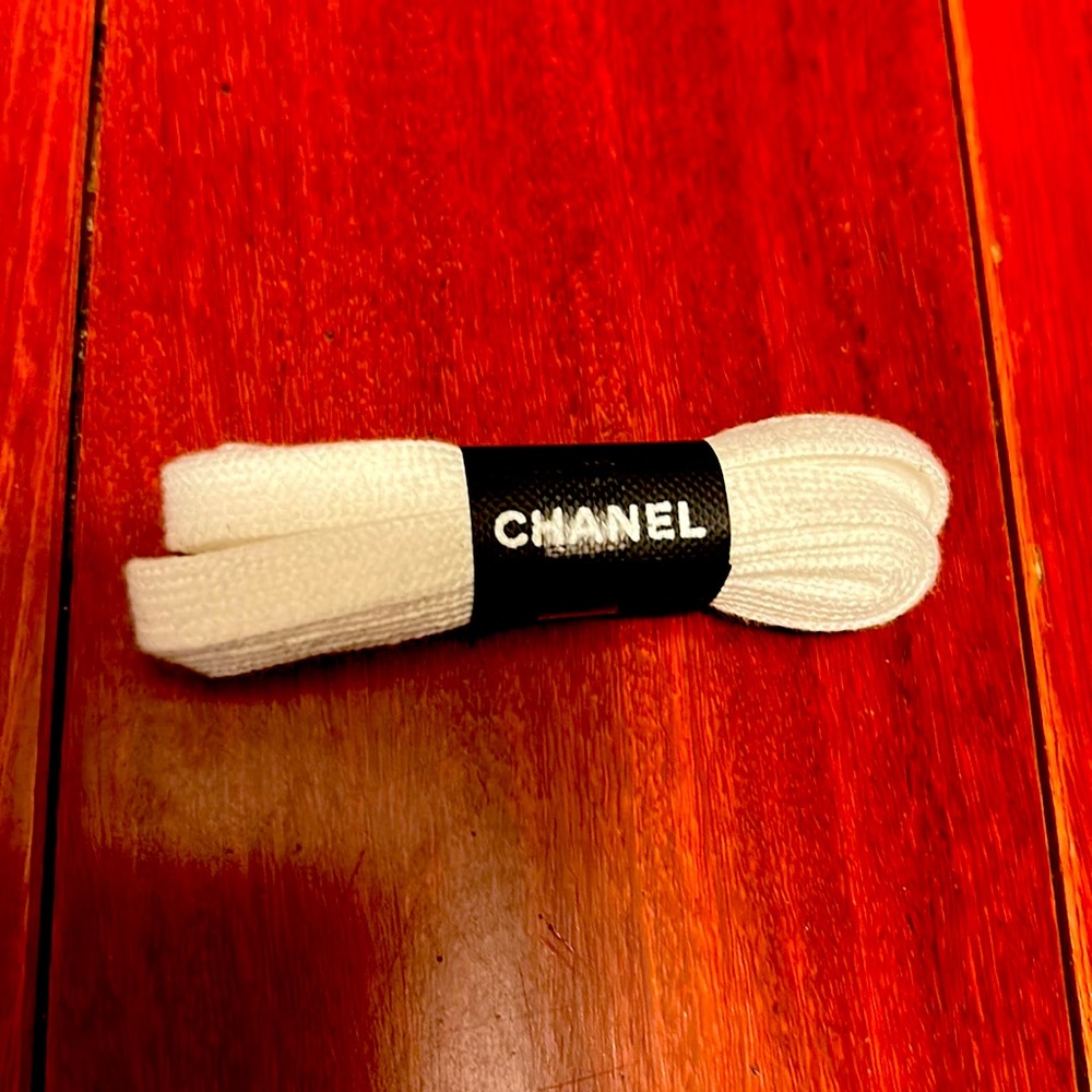 Chanel sneakers laces